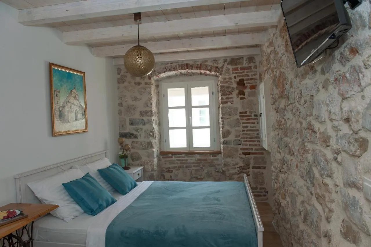 Sobe Bile Bed & Breakfast Pag Town Croatia