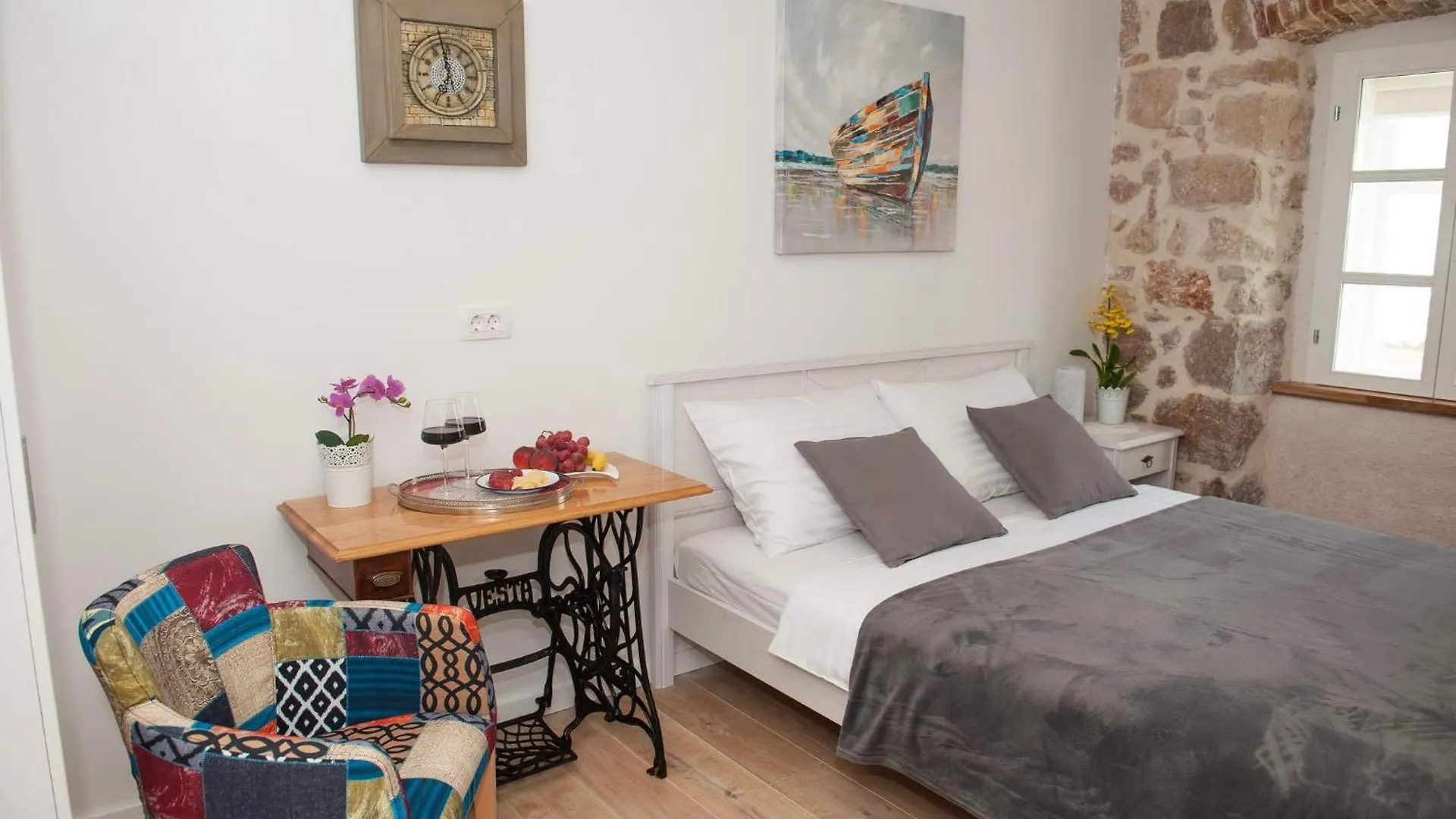 Sobe Bile Bed & Breakfast Pag Town