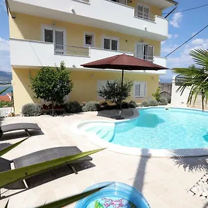 Sakal , Trogir Kroatië