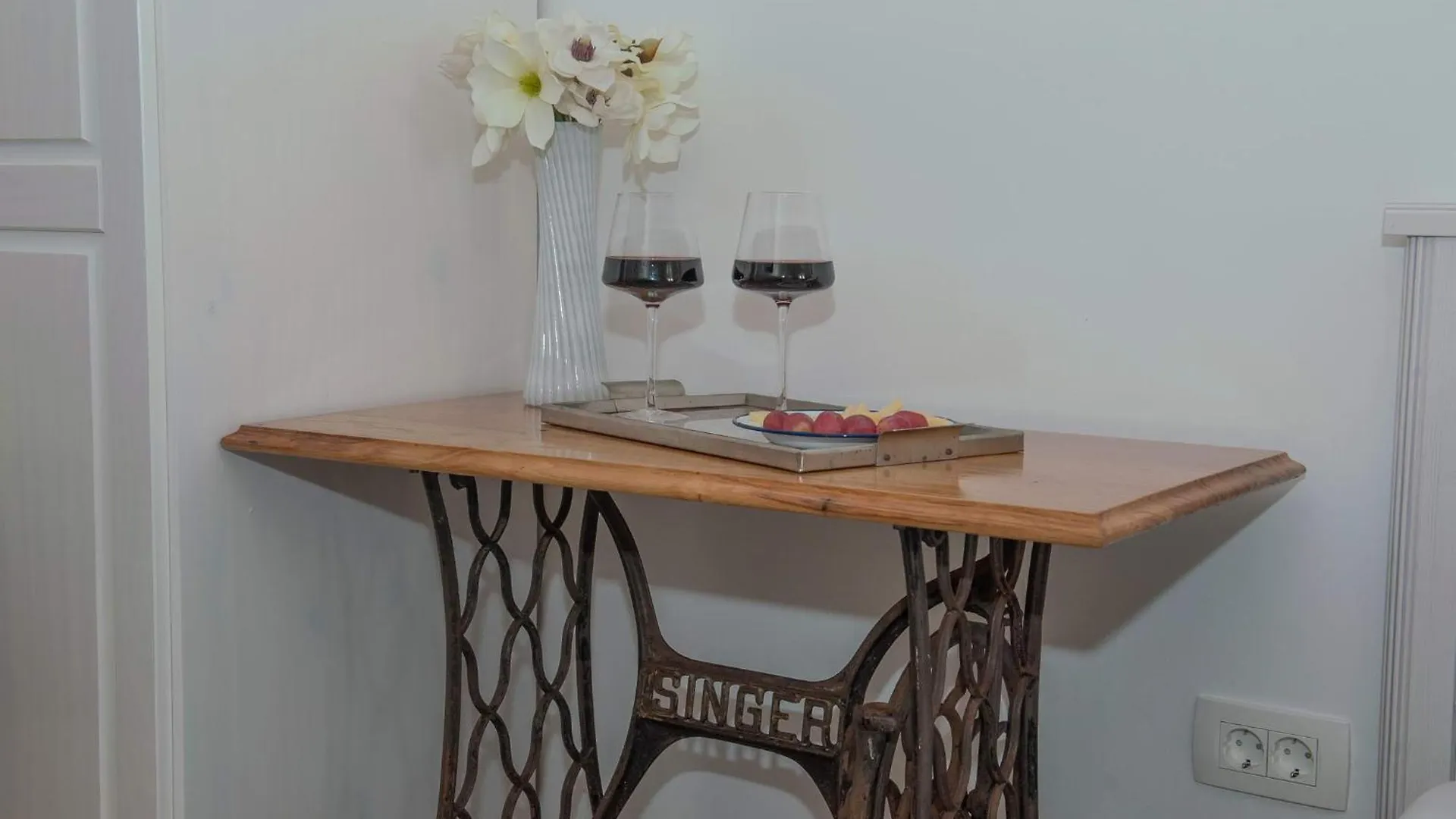 Sobe Bile Bed & Breakfast Pag Town 4*,  Croatia